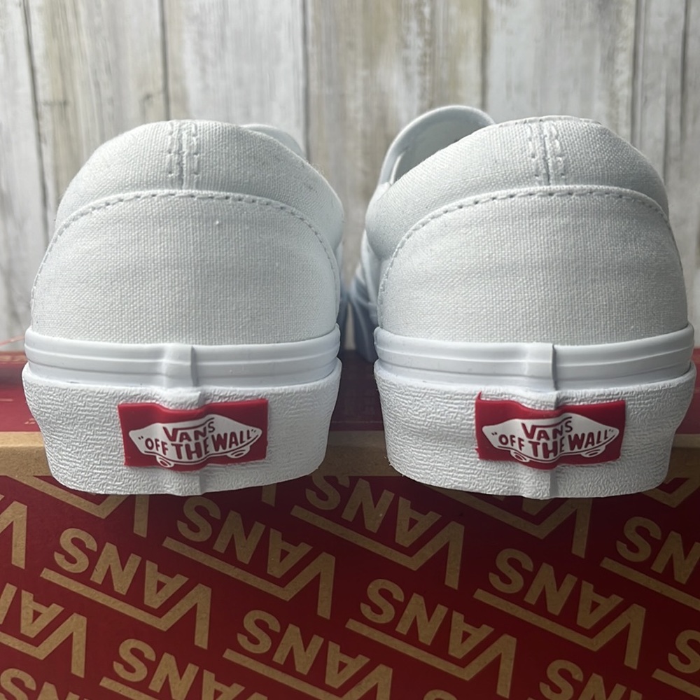 Vans classic slip on Big Reveal sneaker - Picture 4 of 4